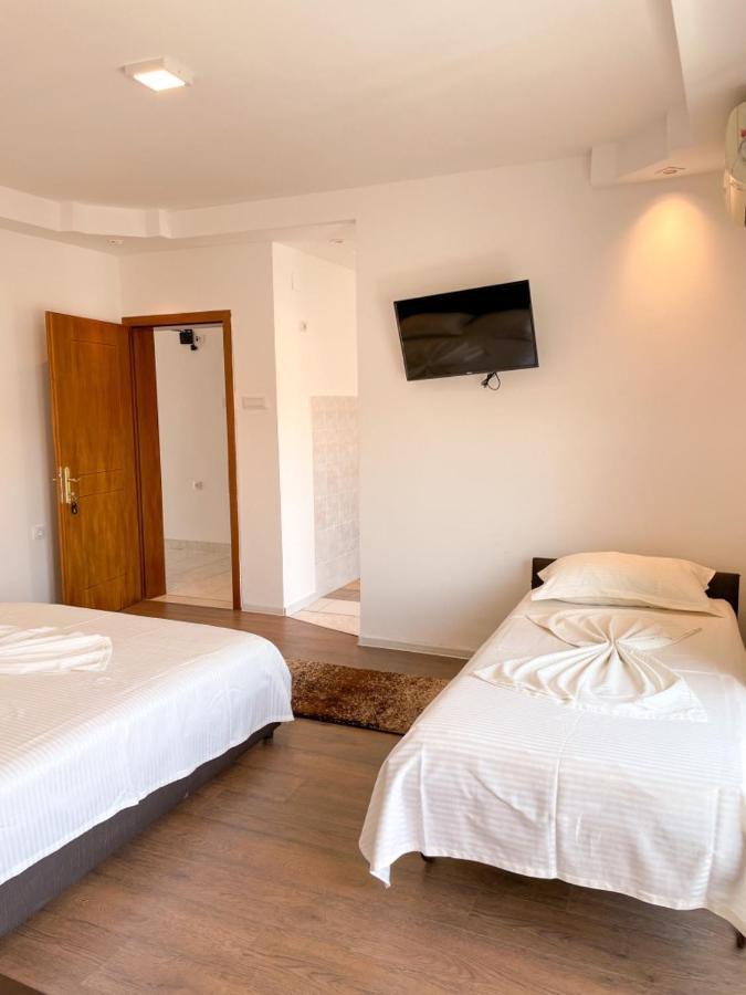 Casa Sinani Ξενοδοχείο Ούλτσιν Εξωτερικό φωτογραφία